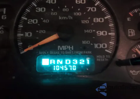 2000 Chevrolet Suburban 1500 Ls из США, поврежденный, VIN 3GNFK16T1YG165422